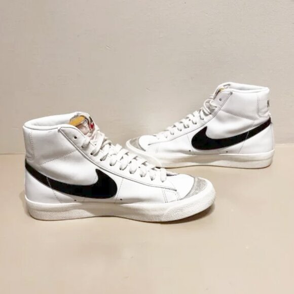 Nike Blazer Mid '77 Sneakers | Size: W 9 / M 7.5 - Picture 2 of 5